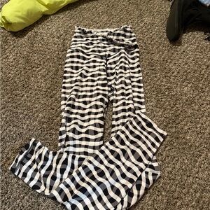 Aerie Black and White Checkered Leggings